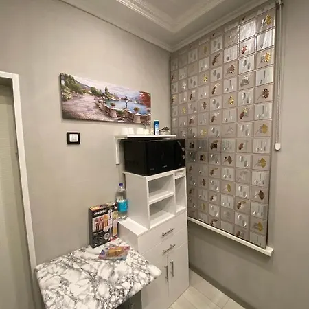 Colorfull Experience In Hause Built 1910 Fast Free Wifi Free Parking *