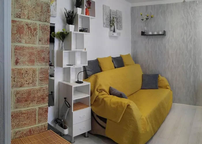 Colorfull Experience In Hause Built 1910 Fast Free Wifi Free Parking Riga