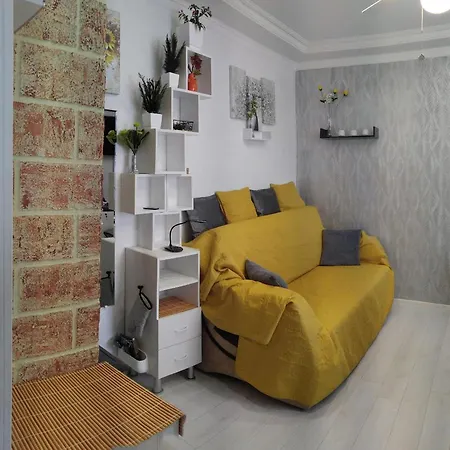 Colorfull Experience In Hause Built 1910 Fast Free Wifi Free Parking Riga